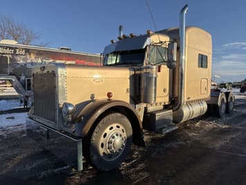 Main image Peterbilt 379